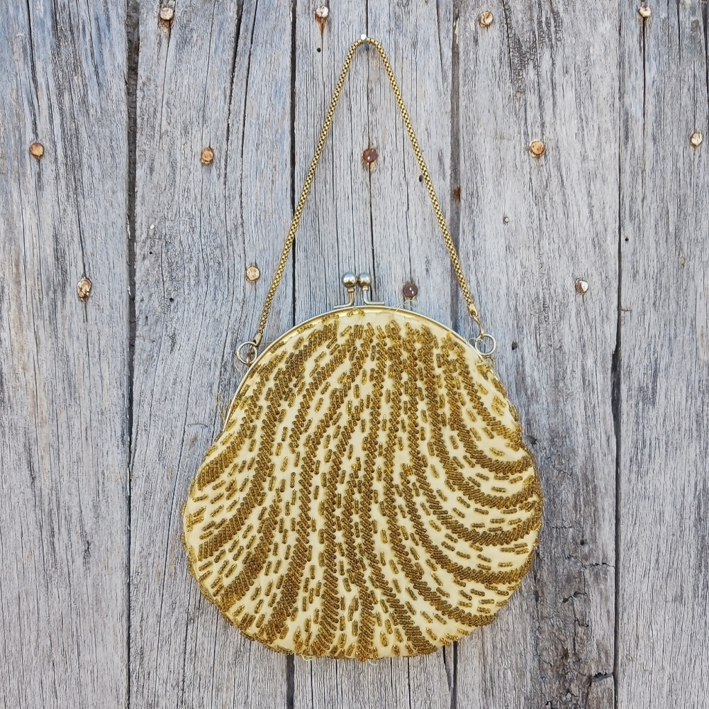 Vintage Kiss Clasp Gold Beaded  Evening Bag Purse Shoulder Clutch Chain Handle